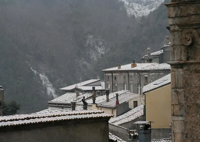 La Dimora Della Zarina Alojamento de Acomodação e Pequeno-almoço Mormanno